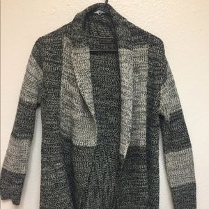 Black & White Cozy Sweater - M